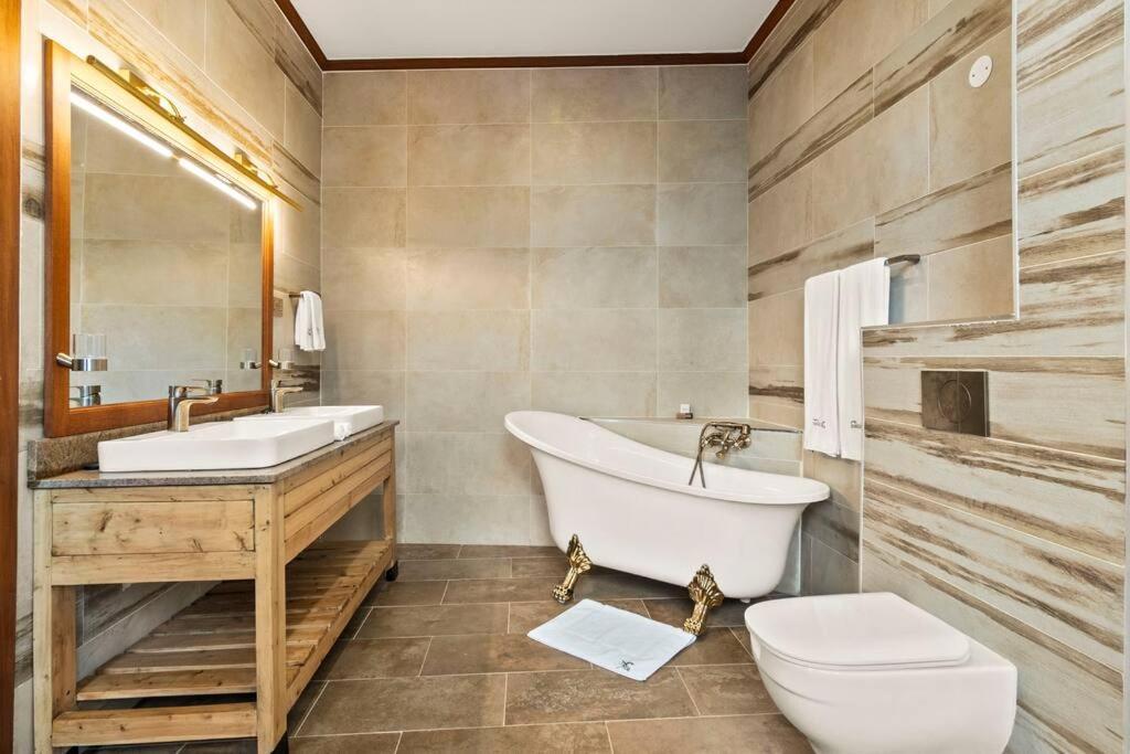 Hotel Kirimara Woodlands, Nanyuki Esterno foto